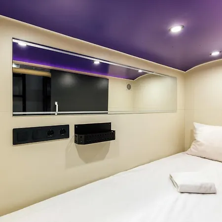 Капсульный отель Capsule Constellation 89