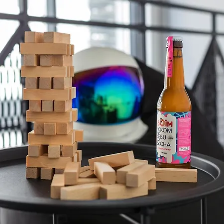 Capsule Constellation 89 Капсульный отель Львов