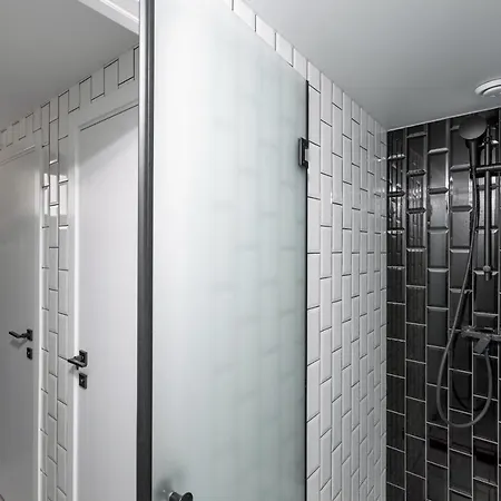 Capsule Constellation 89