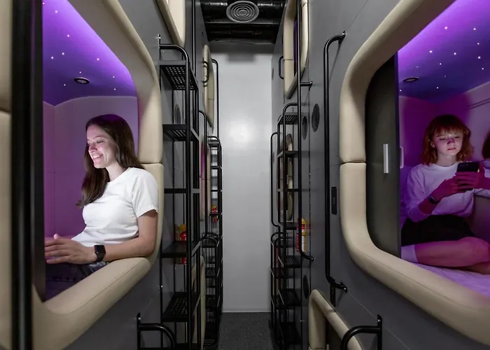 Capsule Constellation 89 Kapsül Otel 5*