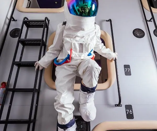 Capsule Constellation 89 Capsule hotel 5*