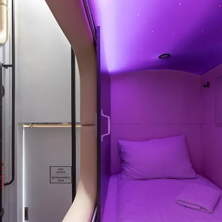 Capsule Constellation 89 Hotel a capsule Leopoli